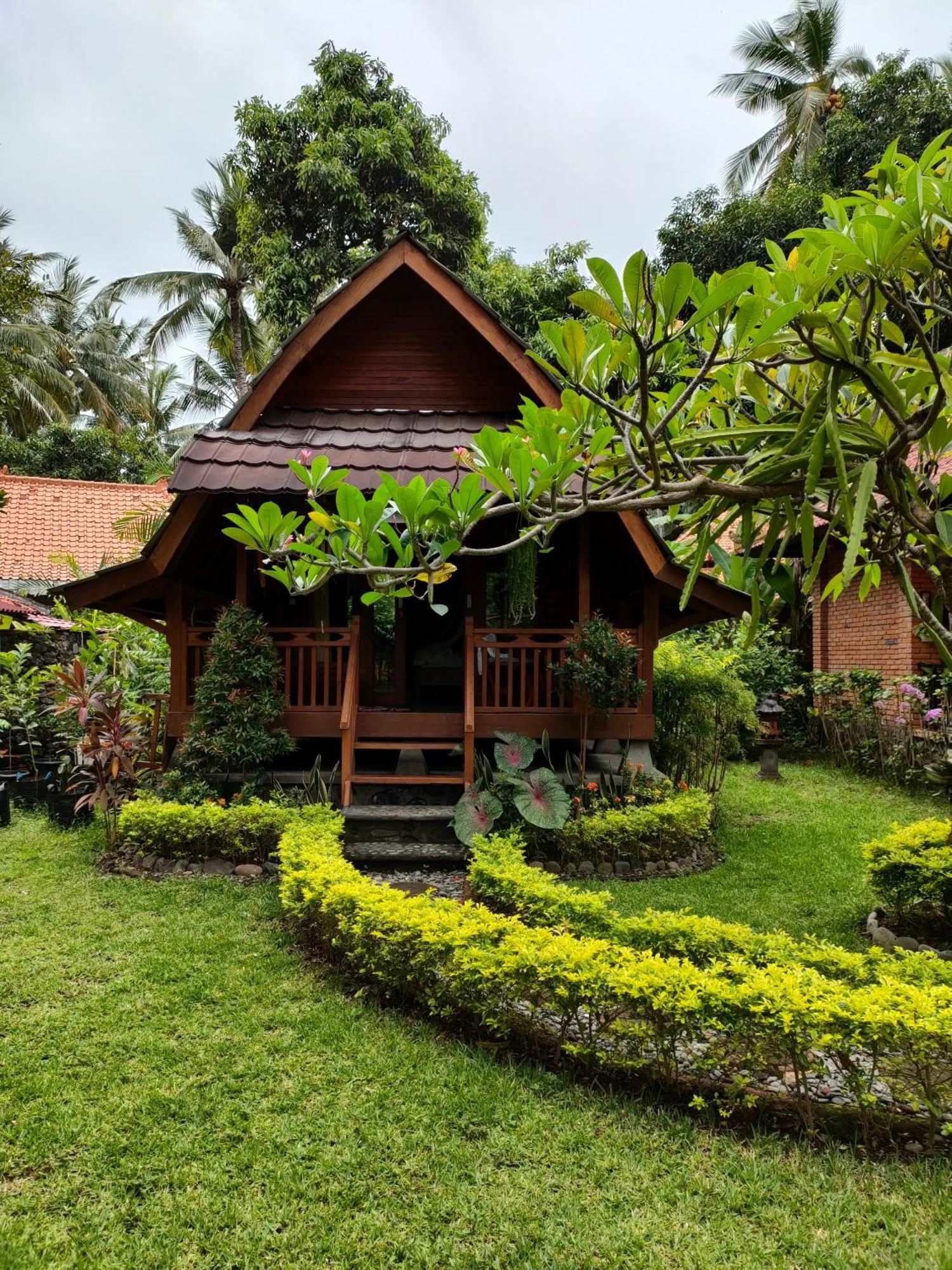 The Lumbung Tejakula Exterior photo