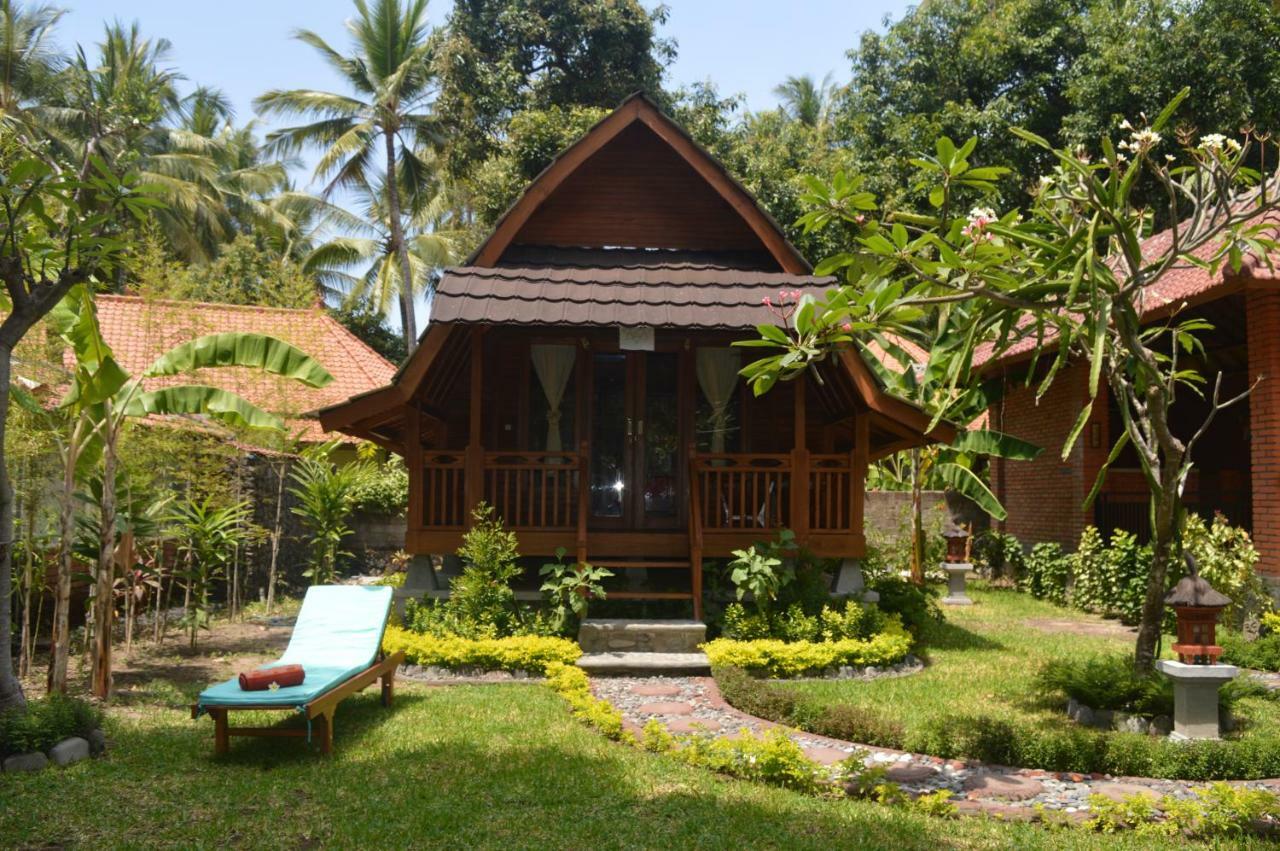 The Lumbung Tejakula Hotel Exterior photo